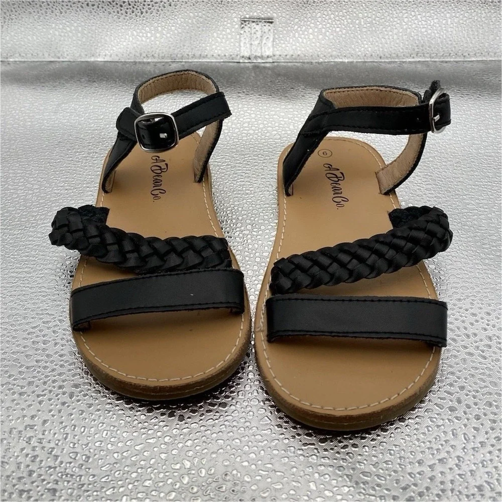 A Bear Co. Girls Black Braided Buckle Strappy Flat Open Toe Sandals‎ Size 9